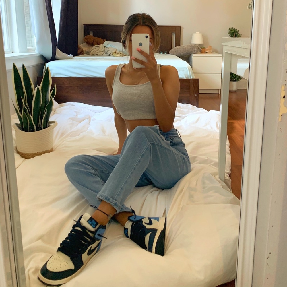 Grey crop top